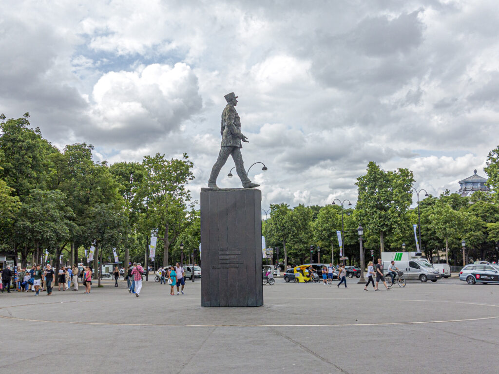 French President Charles de Gaulle grants amnesty to 130 Algerians sentenced to death