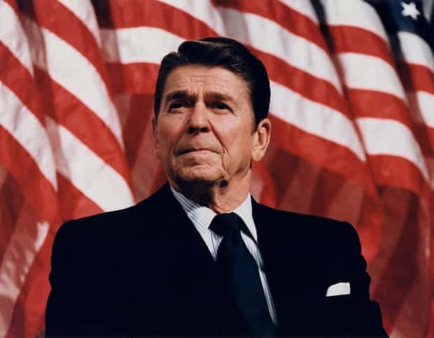 Movie actor Ronald Reagan elected Governor of California
