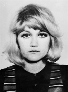 Serbian air stewardess Vesna Vulovic survives 10,160m fall without parachute – world's highest fall without a parachute